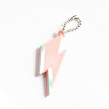 Cargar imagen en el visor de la galería, Bowie Thunder - Charm
