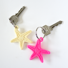 Cargar imagen en el visor de la galería, Starfish Keychain Medium + Elige tu color