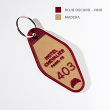 Cargar imagen en el visor de la galería, Multicolor! Keychain Personalizado en Dos Colores