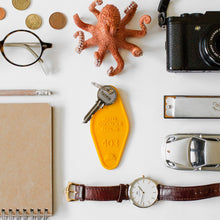 Cargar imagen en el visor de la galería, Keychain Personalizado - Un color