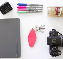 Cargar imagen en el visor de la galería, Keychain Personalizado - Un color