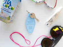 Cargar imagen en el visor de la galería, Keychain Personalizado - Un color
