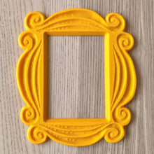 Cargar imagen en el visor de la galería, Marco Grande - 18cm Inspirado en Friends