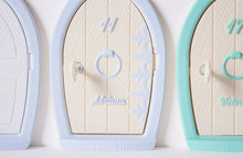 Cargar imagen en el visor de la galería, Tooth Fairy Door - Puerta del Hada de los dientes - Personalizada